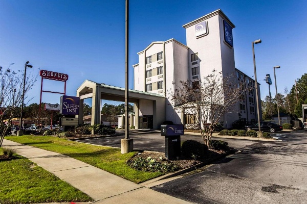 Sleep Inn Airport image 1