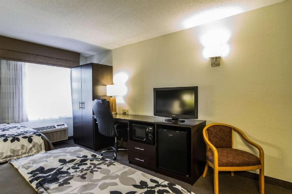 Sleep Inn Airport image 10