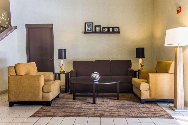 Sleep Inn Airport image 3